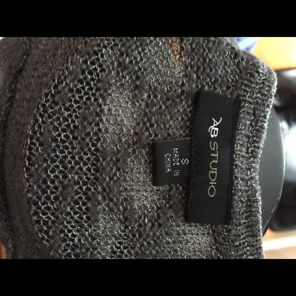 Juniors Gray Cardigan - Picture 4 of 4